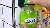 洗洁精，沐浴露没地方放就可以用这个挂在墙上，大小瓶子都可以挂