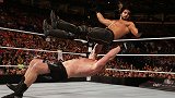 决胜战场2015：WWE冠军赛 罗林斯VS莱斯纳