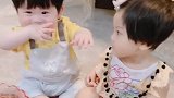 同样都是女宝宝，一个是甜美型的另一个是高冷型的，你更喜欢哪个