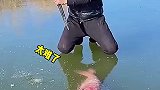 这鱼怎么乱跑，东北第一次扎鱼