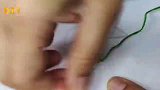 手工刺绣教程，用丝带绣玫瑰花图案的方法！