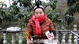 苗大姐穿新鞋特兴奋，边做菜边喝酒，来上十八碗不过缸