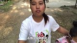 萌萌终于开学了，妈妈亲自接送，不忘嘱咐闺女赶快适应学校生活