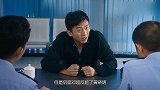 和邓超较劲了10年之久，最终还是输了，现在42岁到处求人找戏拍！