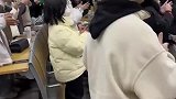 大学生上课的状态主打的就是陪伴