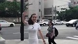 孩儿他娘，你能有点妈妈样没