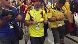 哥伦比亚球迷街道游行助威 传统服饰+乐器惹人注目