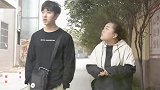 小伙出门打工，村霸趁机想强占妹妹，不想小伙突然回来，结局解气