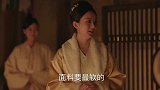 情侣吃肘子，怎么就吃到床上了！两人这是在剧中谈恋爱啊