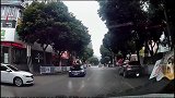 大众：我被撞上太冤枉，要不是拍下谁信！