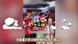 小演员挡孙茜镜头，被拽走惨遭雨淋，网友痛骂“没良心”