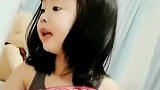 我家萌娃真的是太可爱了，居然还会两种语言，原谅我不厚道的笑了