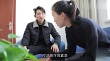 小情侣一起打王者荣耀，没想游戏输了两人竟吵了起来，真搞笑呀