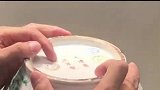 女子带奶奶嫁妆“金骨头”鉴宝,专家只看一眼便问：奶奶姓啥
