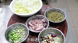 猪肉白菜炖粉条原来这么好吃,大厨教你几招,上桌连汤都抢着喝