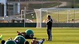 世界杯-14年-小组赛-C组-第3轮-日本训练 放松恢复训练预备生死战-新闻