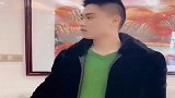让老公接女儿放学，这是把谁接回来了