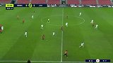 上半场补时第1分钟里尔球员博特曼射门 - 打偏