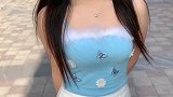 00后小姐姐的搭配越来越成熟，甜美又性感