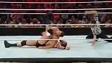 WWE-14年-RAW第1096期：双打赛 野兽毒蛇齐发威力挫罗兹兄弟-花絮