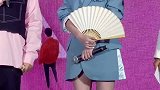李沁，天蓝色西装好美，请问这腿是真实存在的吗！