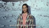 没想到刘雯的日常穿搭也这么“率性”！舒适T恤搭配，美出新高度