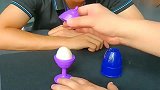 这个鸡蛋穿梭魔术，也就能骗骗小孩子，大人一眼就能看出破绽！