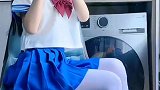 叫你女朋友穿给你看