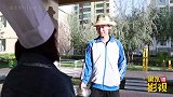 学生打一碗饭只吃半碗，食堂大妈想出妙招，学生再也不敢浪费了