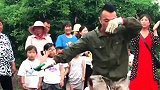民间高手，柔姿霹雳舞也能跳得刚劲有力，真是佩服