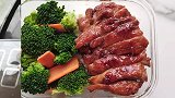 不要再点外卖了，教你做简单的鸡腿便当，鸡腿嫩米饭香，太好吃了