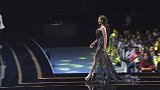 轻薄的星点蕾丝裙，彰显美模气质十足，魅力无比！