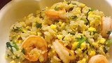 菠菜虾仁蛋炒饭，适合10个月以上对虾不过敏的宝宝，