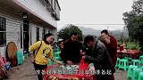 农村人办满月酒：坐了12桌，中午12点准时开饭，菜品丰富