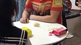 小情人坑爸爸，接下来这一幕爸爸懵了！