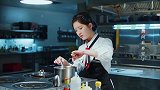 厨娘上线！赵露思带女巫汤打call应援 李雪琴隔空点菜回应