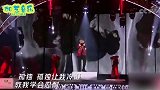宝石老舅央视献唱经典《江雪》，一开嗓中国风十足，康震表情亮了