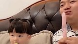 爸爸今天又套路一岁儿子，每天上一当，当当不一样