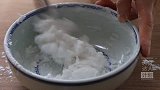不用艾草也能做青团，清香翠绿，好吃好看，皮薄馅儿大，太解馋了