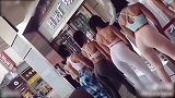 性感瑜伽妹子排排站 紧身衣包裹完美蜜桃臀