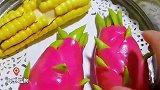 花饽饽又出圈，能剥皮还带籽的火龙果