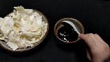 老公不爱吃白菜，却没想到白菜这样做比肉都好吃！超下饭！