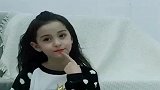 中美混血小模特，小美人坯子，面对镜头一点也不害羞！