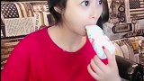 别人找二毛帮忙对对子，本以为她会对不出呢，没想到竟然对出来了