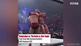 巨石强森WWE经典一战！三人混合摔跤这是纯粹的技术较量