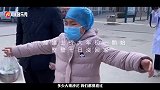 美国小学生唱中文歌为中国加油，旋律响起不禁泪目，大爱无国界！