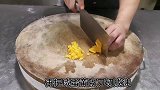 厨师小哥制作：“皮蛋豆腐”好看又好吃，喜欢吃的朋友点赞收藏