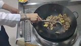 冬天里一口羊肉一碗羊汤 小脸立马红扑扑的