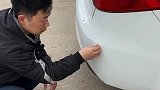 这个吸坑方法不错，只是如果用力过猛的话，容易把车漆刮掉！