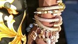 金钱拳王梅威瑟就是这样炫富的!难怪这么招人恨